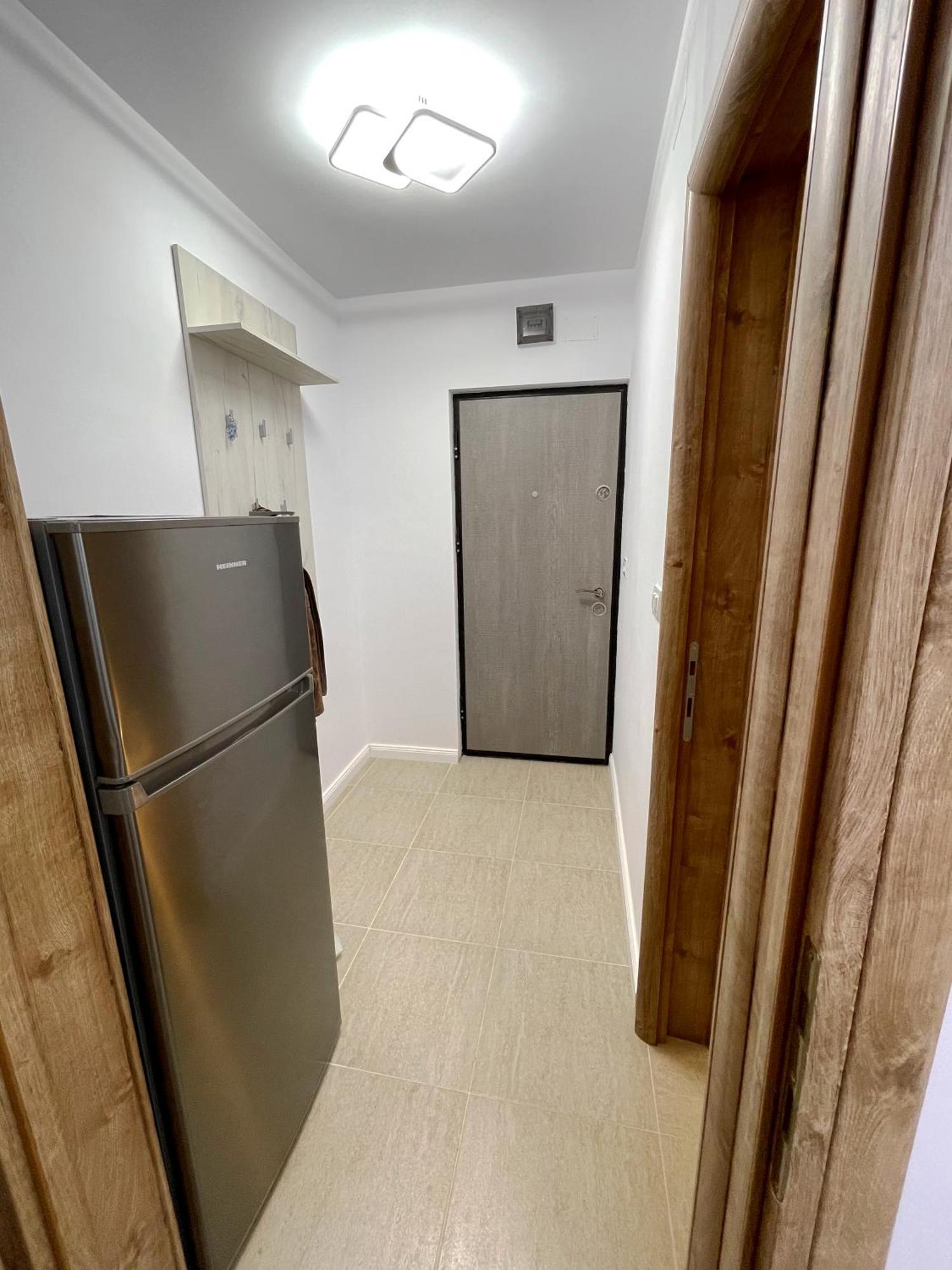 Central Residence Târgu Jiu Екстериор снимка
